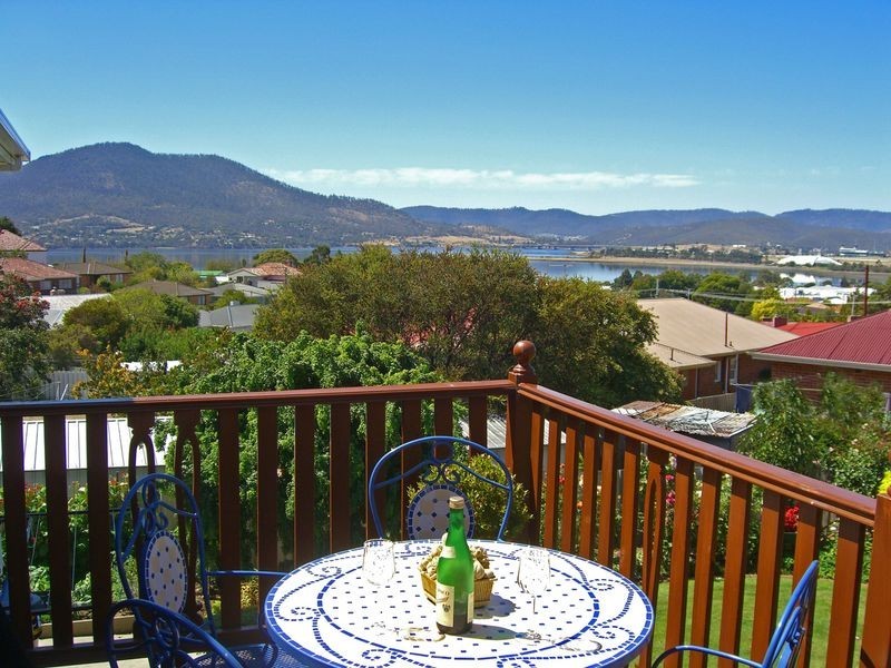 2/29 Marys Hope Road, Rosetta TAS 7010