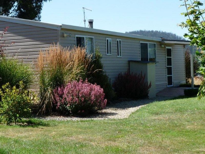 ‘Birchwood Lachlan Road, Lachlan TAS 7140
