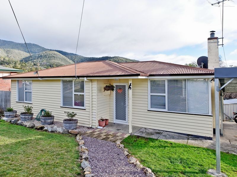22 Bradfield Street, Claremont TAS 7011