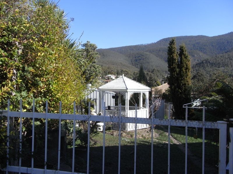 37 Spring Street, Claremont TAS 7011