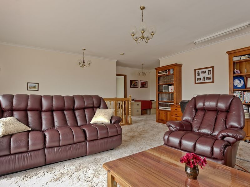 8 Louise Road, Austins Ferry TAS 7011