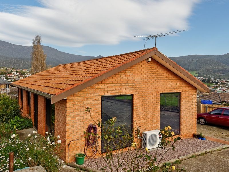 1/51 Milton Crescent, Moonah TAS 7009