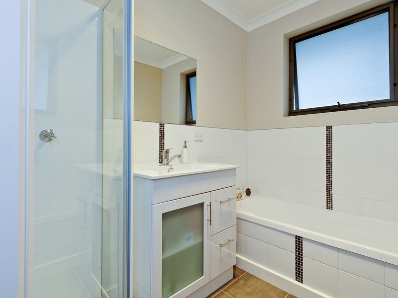 2/5 Twelfth Avenue, West Moonah TAS 7009