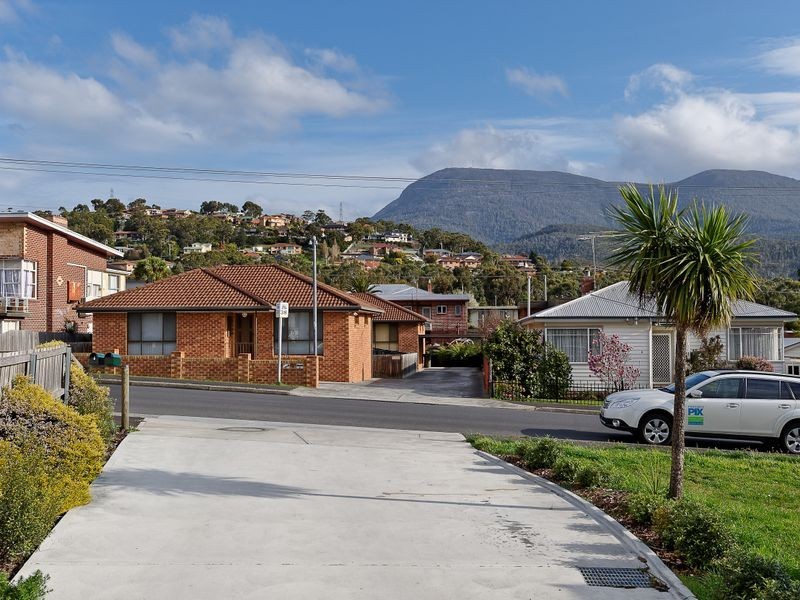 2/5 Twelfth Avenue, West Moonah TAS 7009
