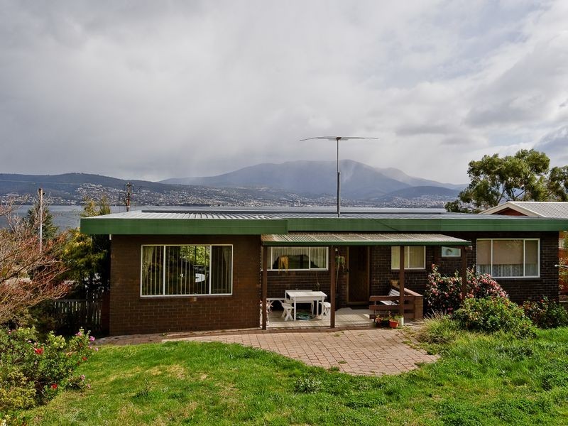 190 Carella Street, Howrah TAS 7018