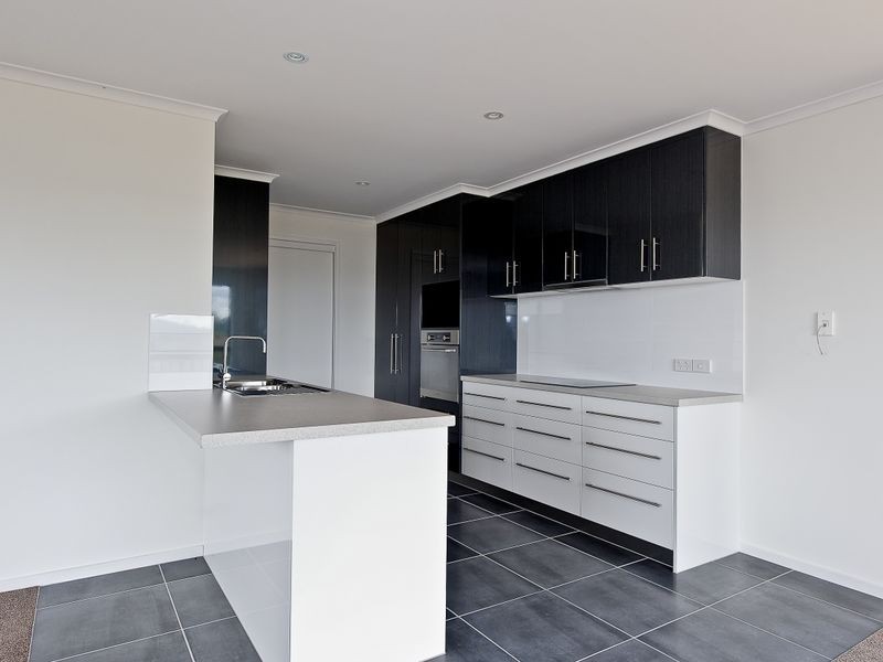 24 Navigators Rise, Granton TAS 7030