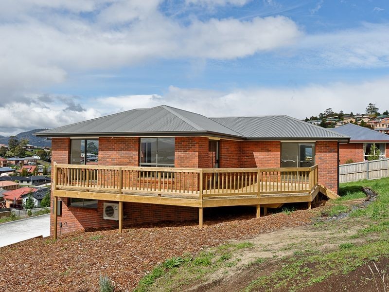 24 Navigators Rise, Granton TAS 7030
