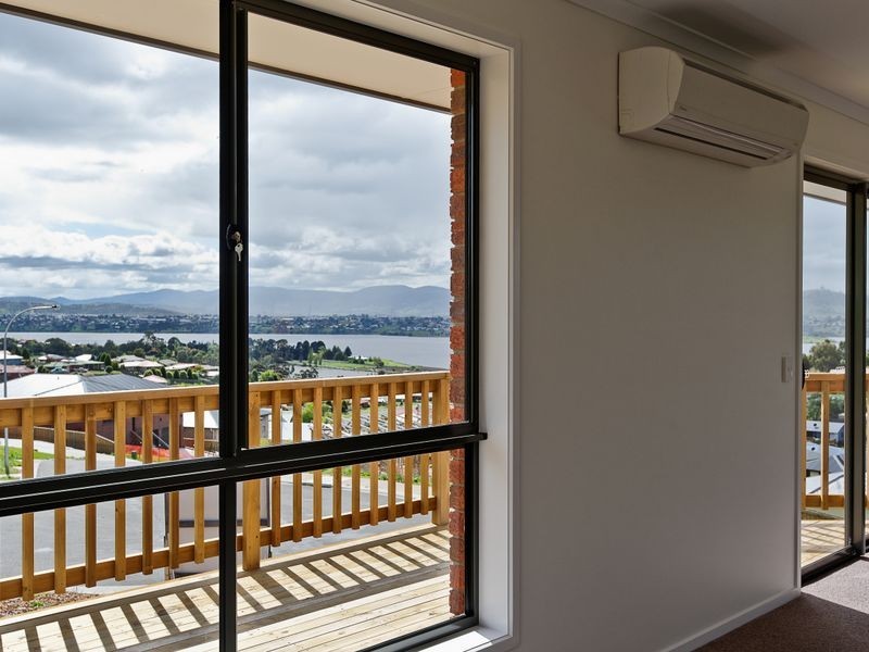 24 Navigators Rise, Granton TAS 7030