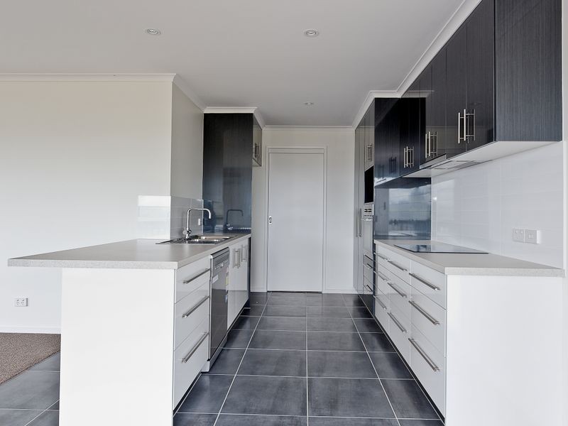 24 Navigators Rise, Granton TAS 7030