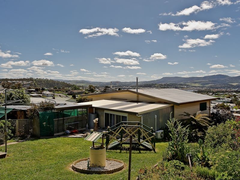 24 Carnegie Street, Claremont TAS 7011