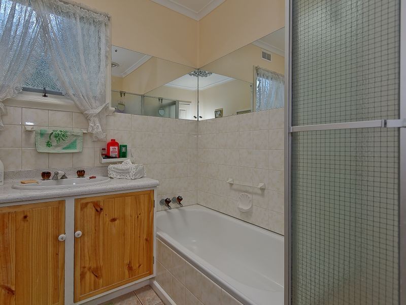 24 Carnegie Street, Claremont TAS 7011