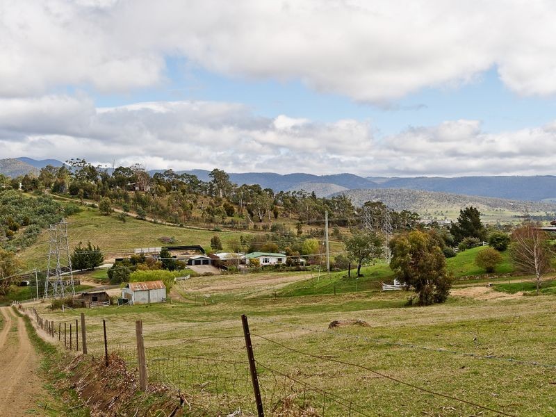 Saddle Road, New Norfolk TAS 7140