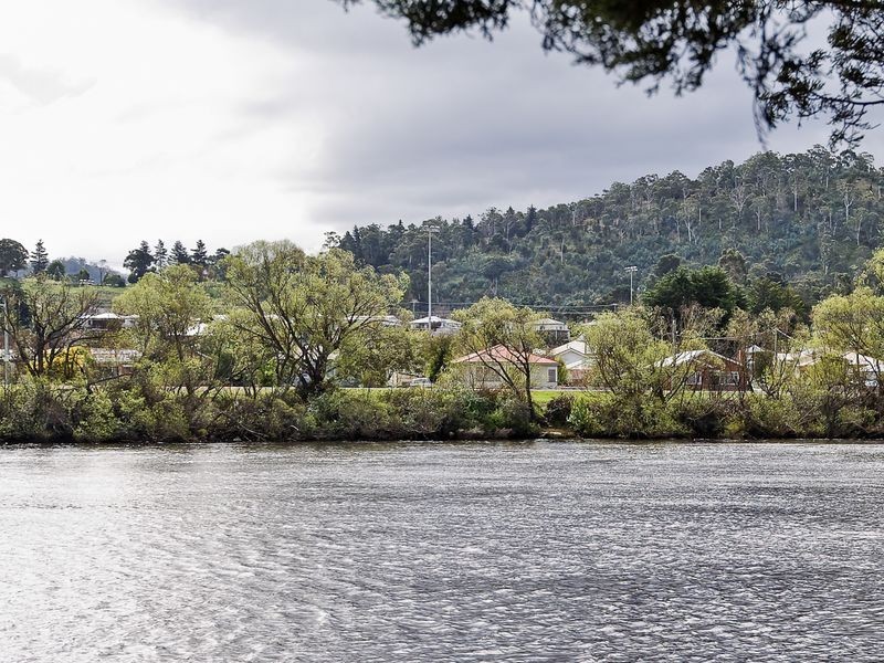 26 Rocks Road, New Norfolk TAS 7140