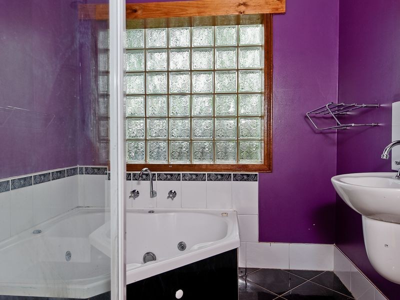 423 Brooker Highway, Derwent Park TAS 7009