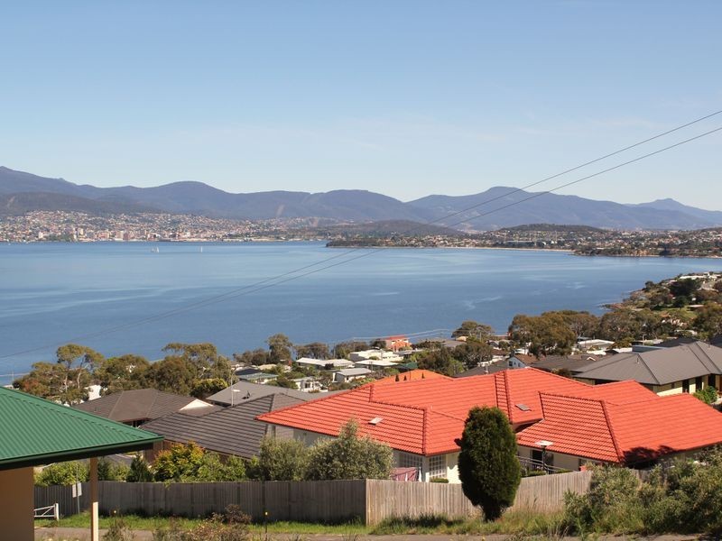 556 Oceana Drive, Howrah TAS 7018