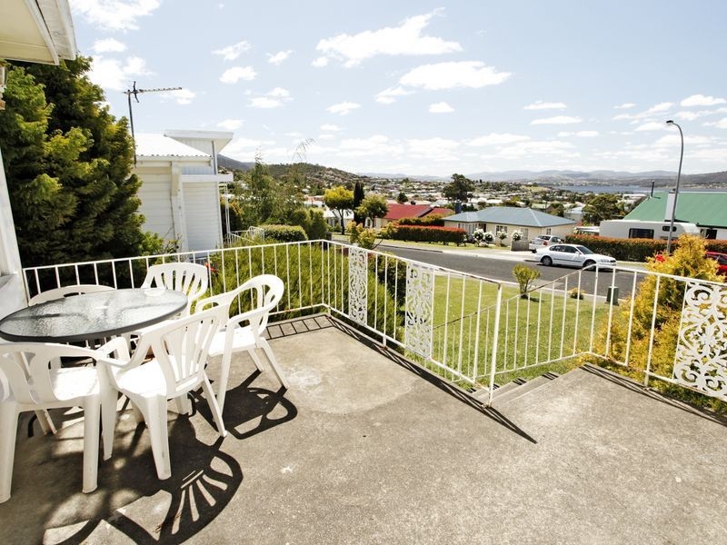 12 Norman Circle, Glenorchy TAS 7010