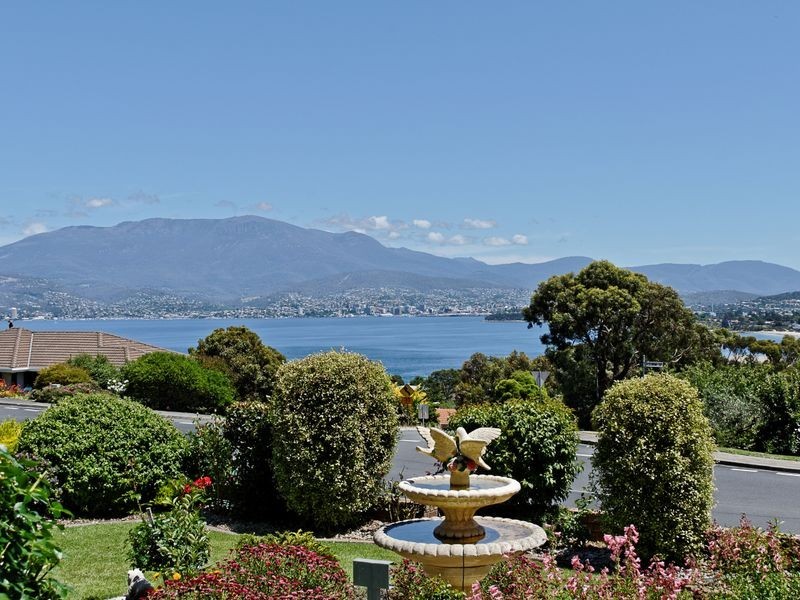 454 Oceana Drive, Howrah TAS 7018