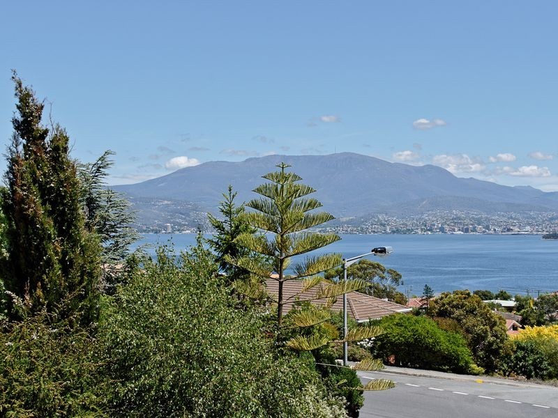 454 Oceana Drive, Howrah TAS 7018