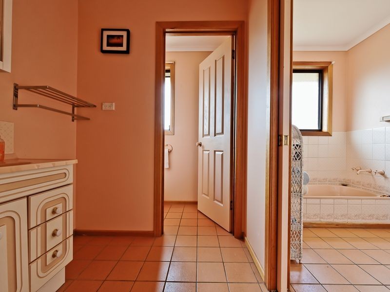 2 Tyson Place, Old Beach TAS 7017