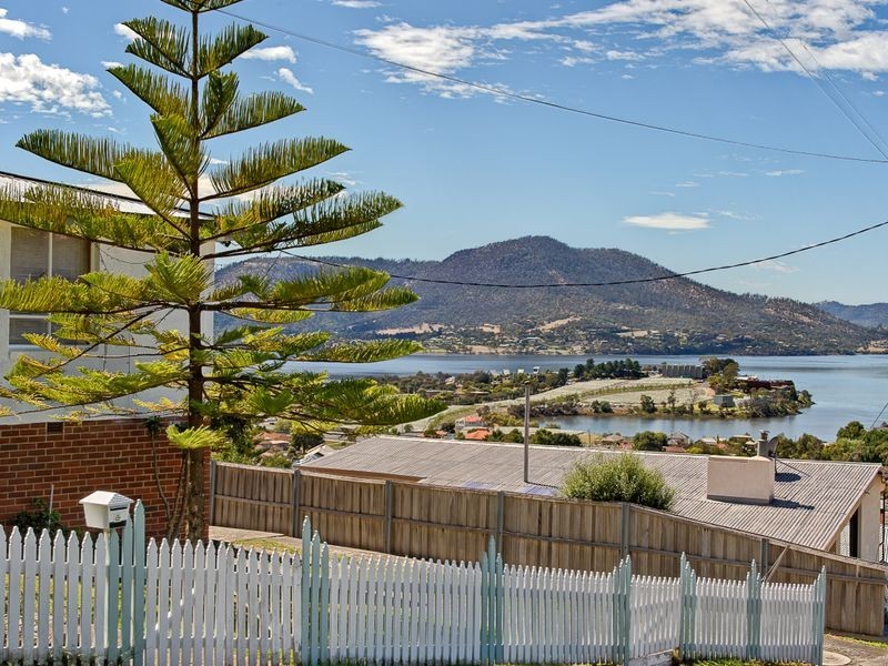 18 Tootonga Street, Chigwell TAS 7011
