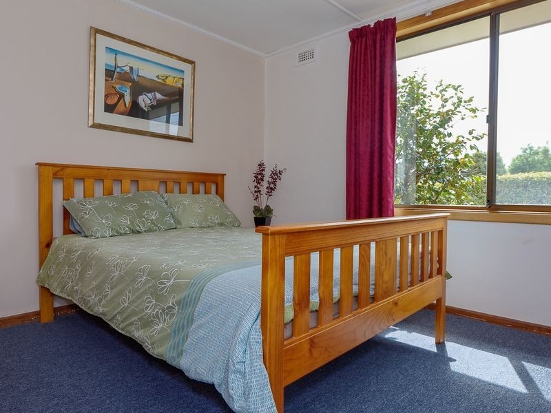 28 Centenary Crescent, Claremont TAS 7011