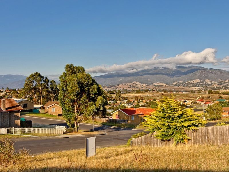 19 Deak Street, Gagebrook TAS 7030