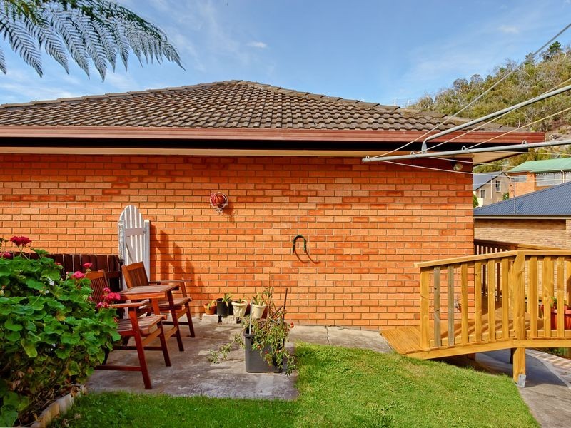 2/8 Taylor Court, Rosetta TAS 7010