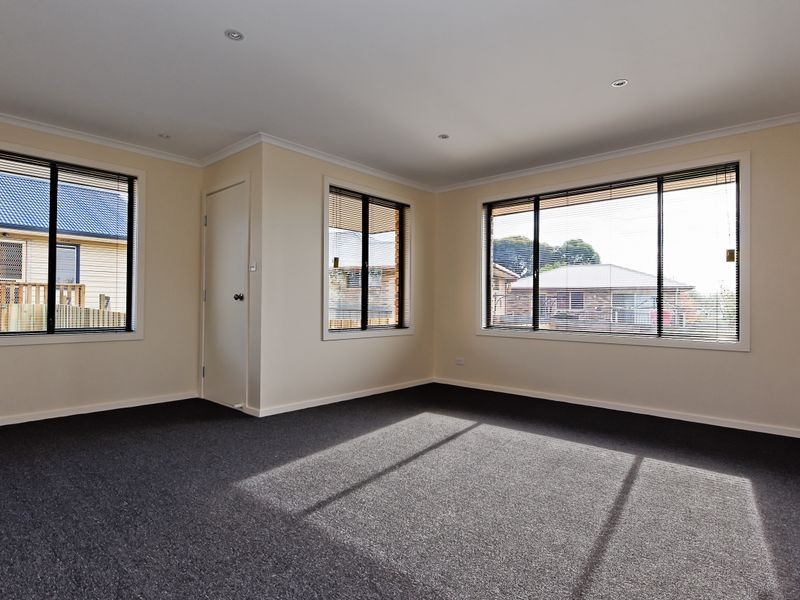 2/21 Norman Circle, Glenorchy TAS 7010