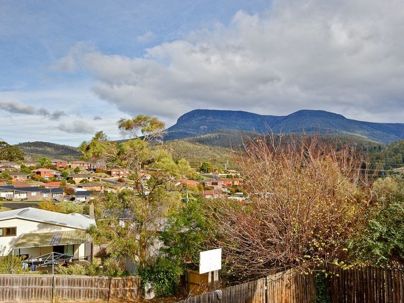 20 Dickson Street, Glenorchy TAS 7010