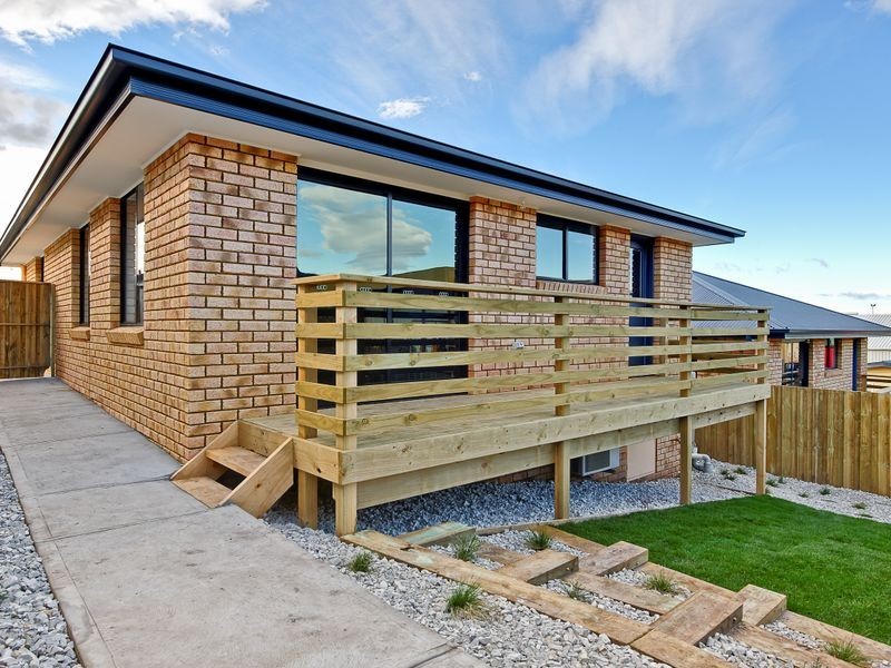 2/9 Sussex Street, Glenorchy TAS 7010