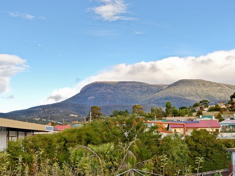 2/9 Sussex Street, Glenorchy TAS 7010
