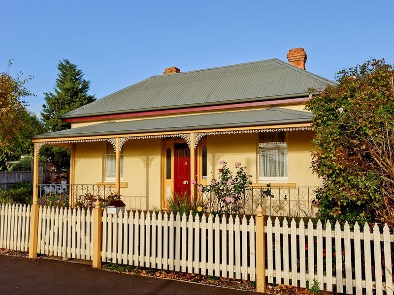 8 Kensington Street, Glenorchy TAS 7010
