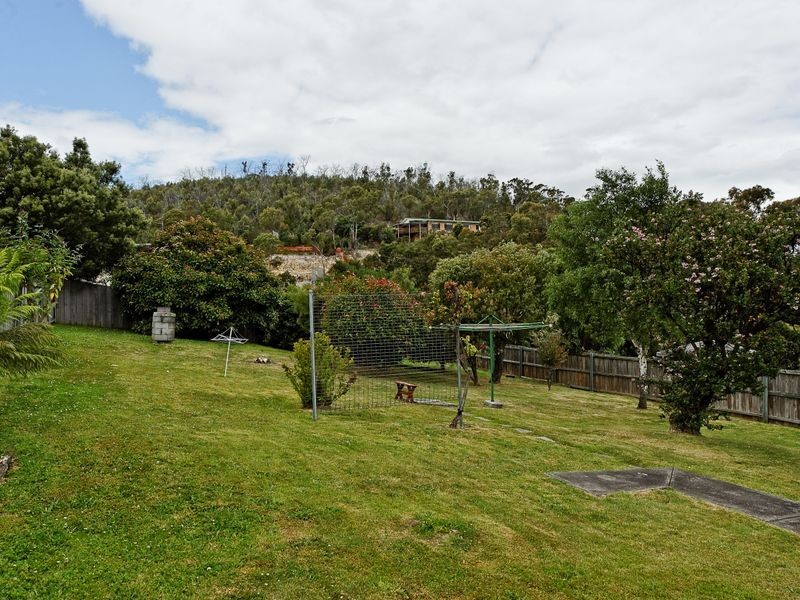 84 Clinton Road, Geilston Bay TAS 7015
