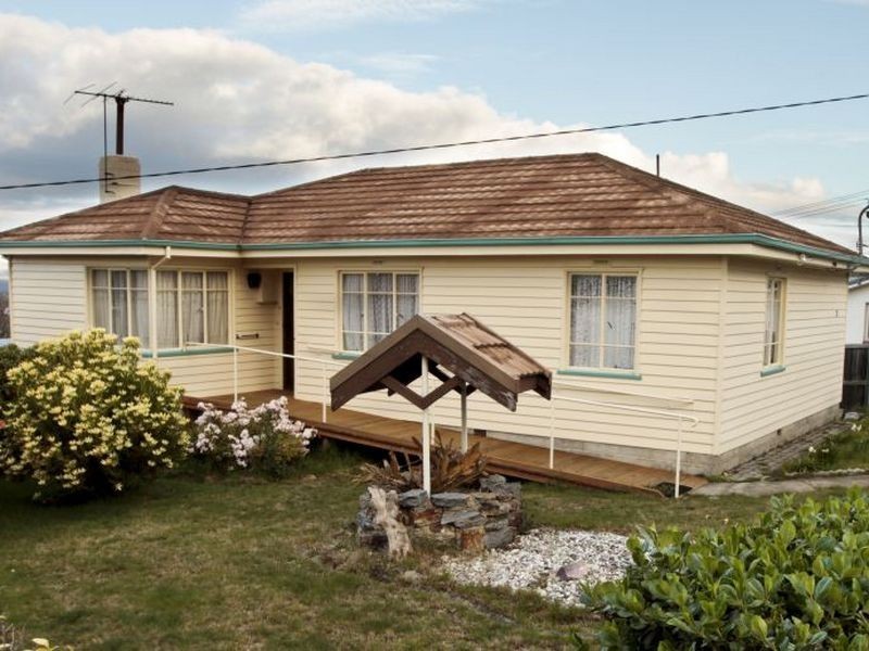 27 Carcoola Street, Chigwell TAS 7011