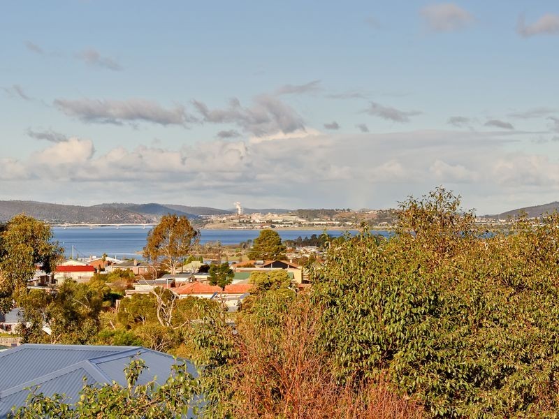 8 Chatterton Court, Claremont TAS 7011