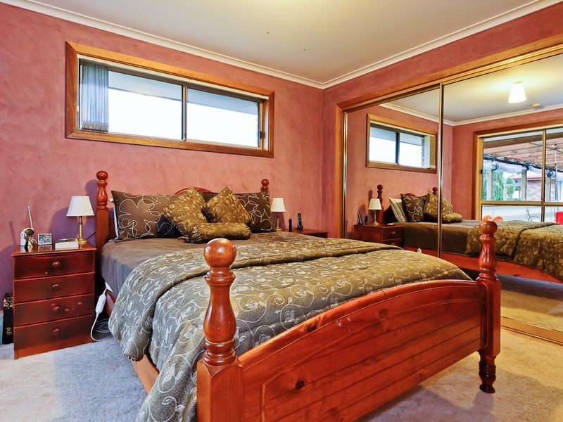 8 Chatterton Court, Claremont TAS 7011