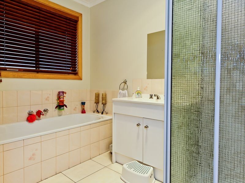 8 Chatterton Court, Claremont TAS 7011