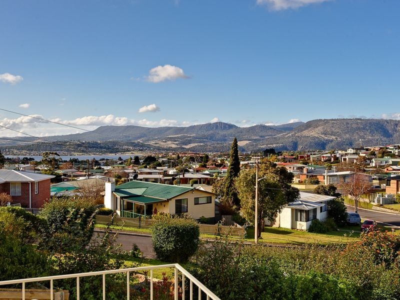46 Carnegie Street, Claremont TAS 7011
