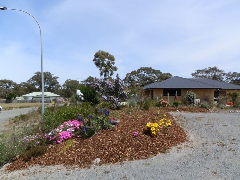 8 Carlton Court, Carlton TAS 7173