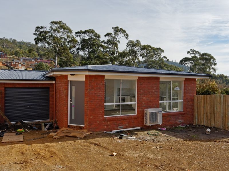 2/50 Arunta Crescent, Chigwell TAS 7011