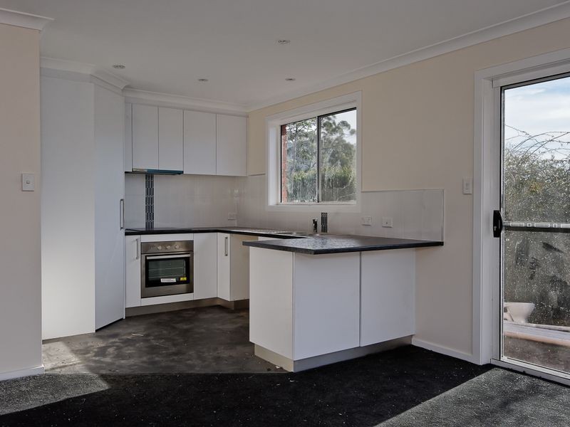 2/50 Arunta Crescent, Chigwell TAS 7011