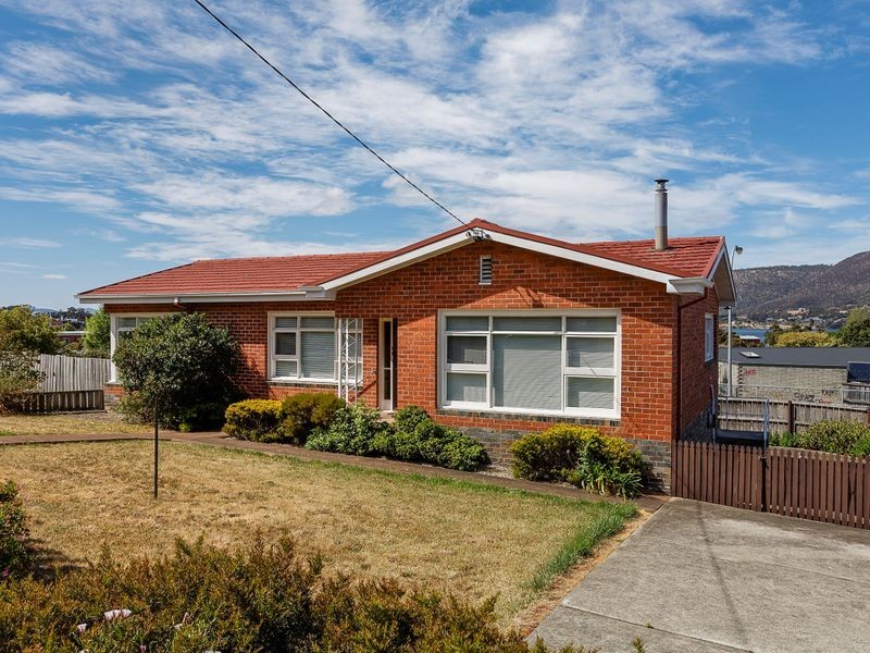 563 Main Road, Montrose TAS 7010