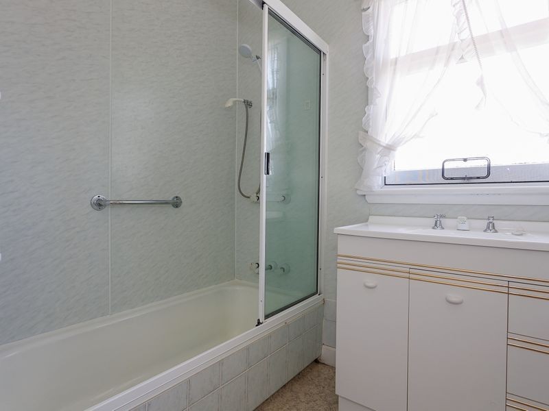 563 Main Road, Montrose TAS 7010