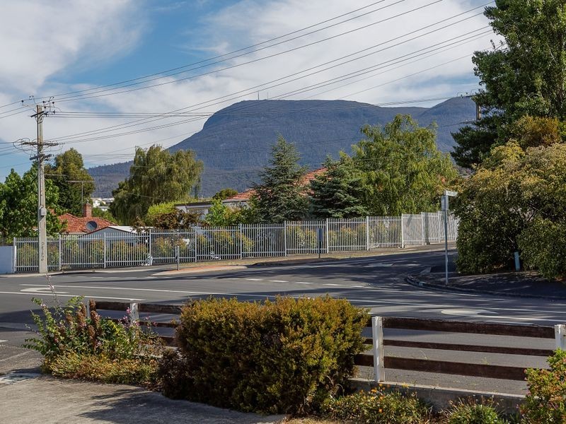 563 Main Road, Montrose TAS 7010