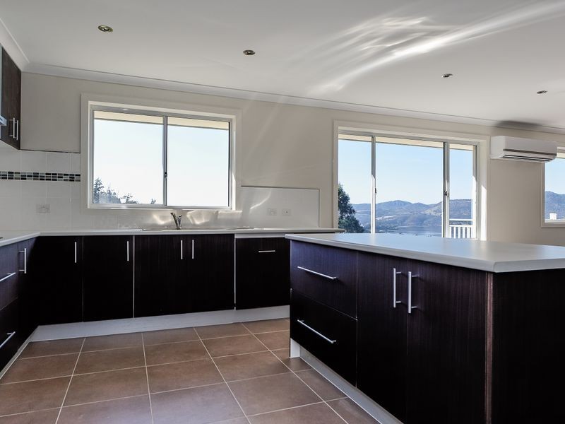 17 Wallcrest Road, Berriedale TAS 7011