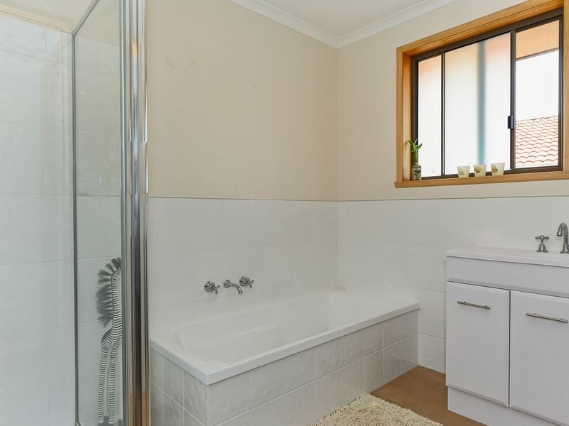 1 Cash Court, Austins Ferry TAS 7011