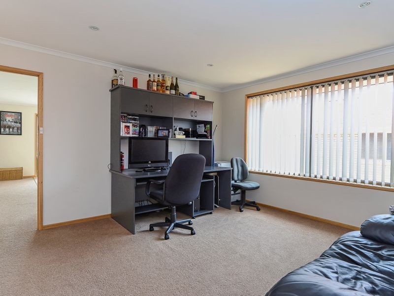 1 Cash Court, Austins Ferry TAS 7011