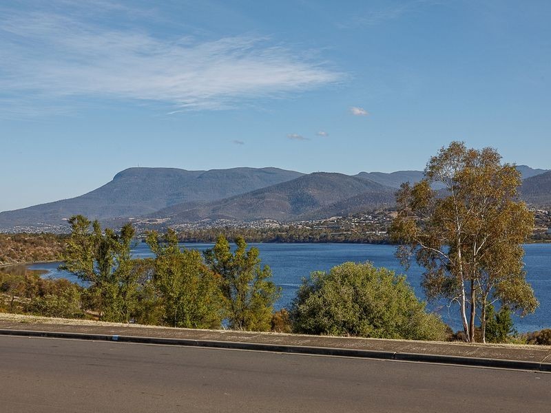 18 Lamprill Circle, Gagebrook TAS 7030