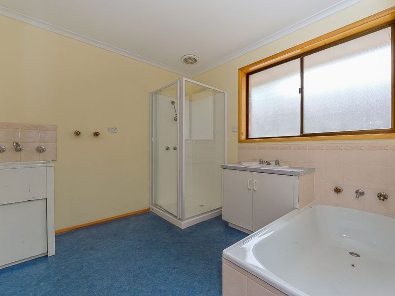 1/11 Chatterton Court, Claremont TAS 7011