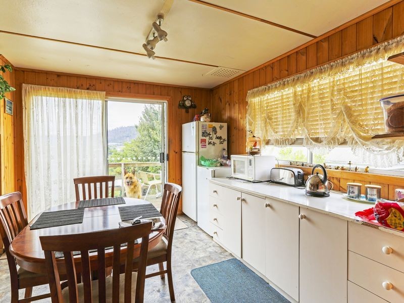 96 Bass Street, Warrane TAS 7018
